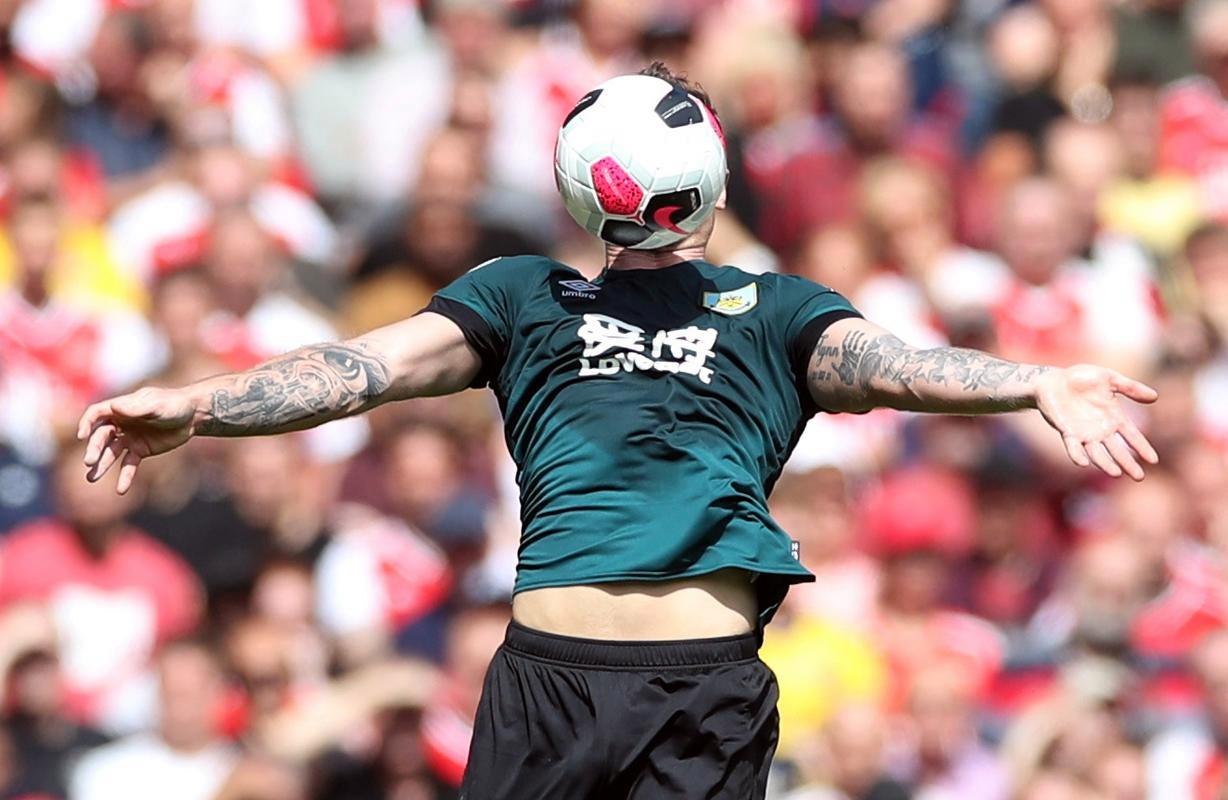 里尔训练开放日，转会期迎来里程碑引欢呼，亚冠在即，阵容厚度经受考验的简单介绍-开云体育